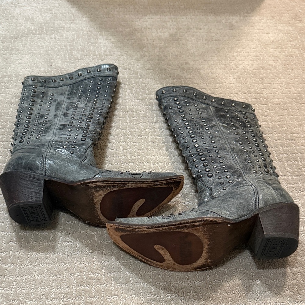 Corral Vintage Studded Black Western Boots - Picture 3 of 11